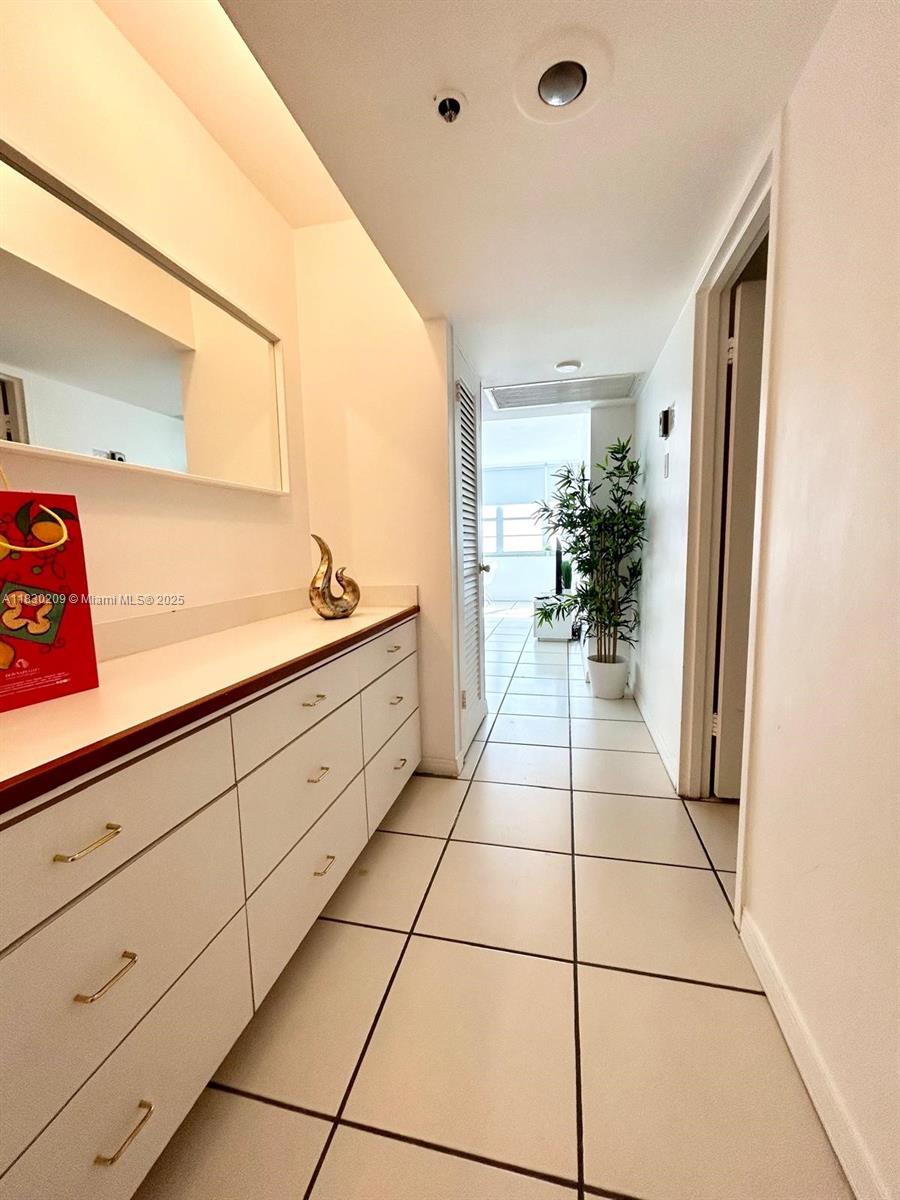 100 Lincoln Rd #1105, Miami Beach, Florida image 11