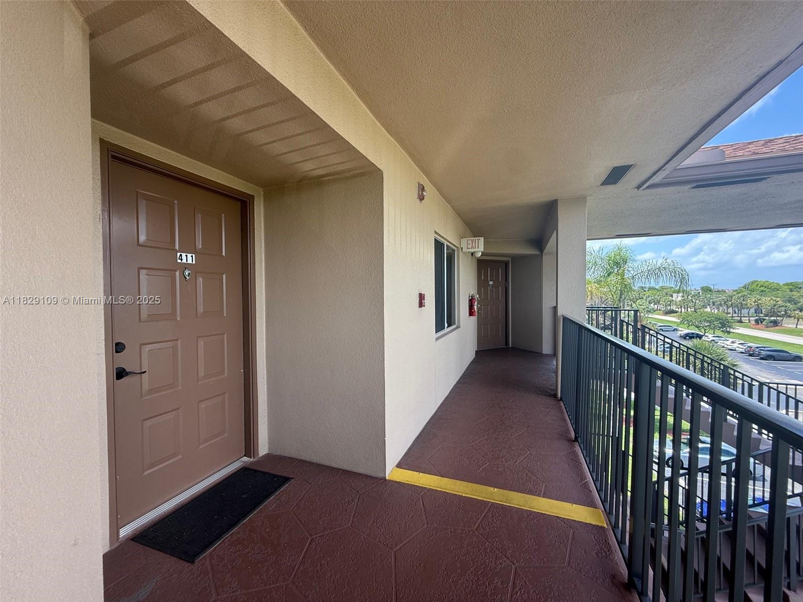 1400 SW 137th Ave #411F, Pembroke Pines, Florida image 31