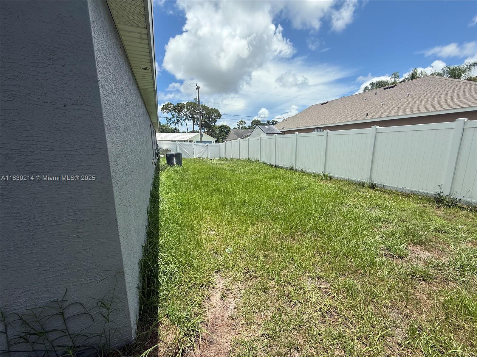 3574 SW Masilunas St, Port St. Lucie, Florida image 21