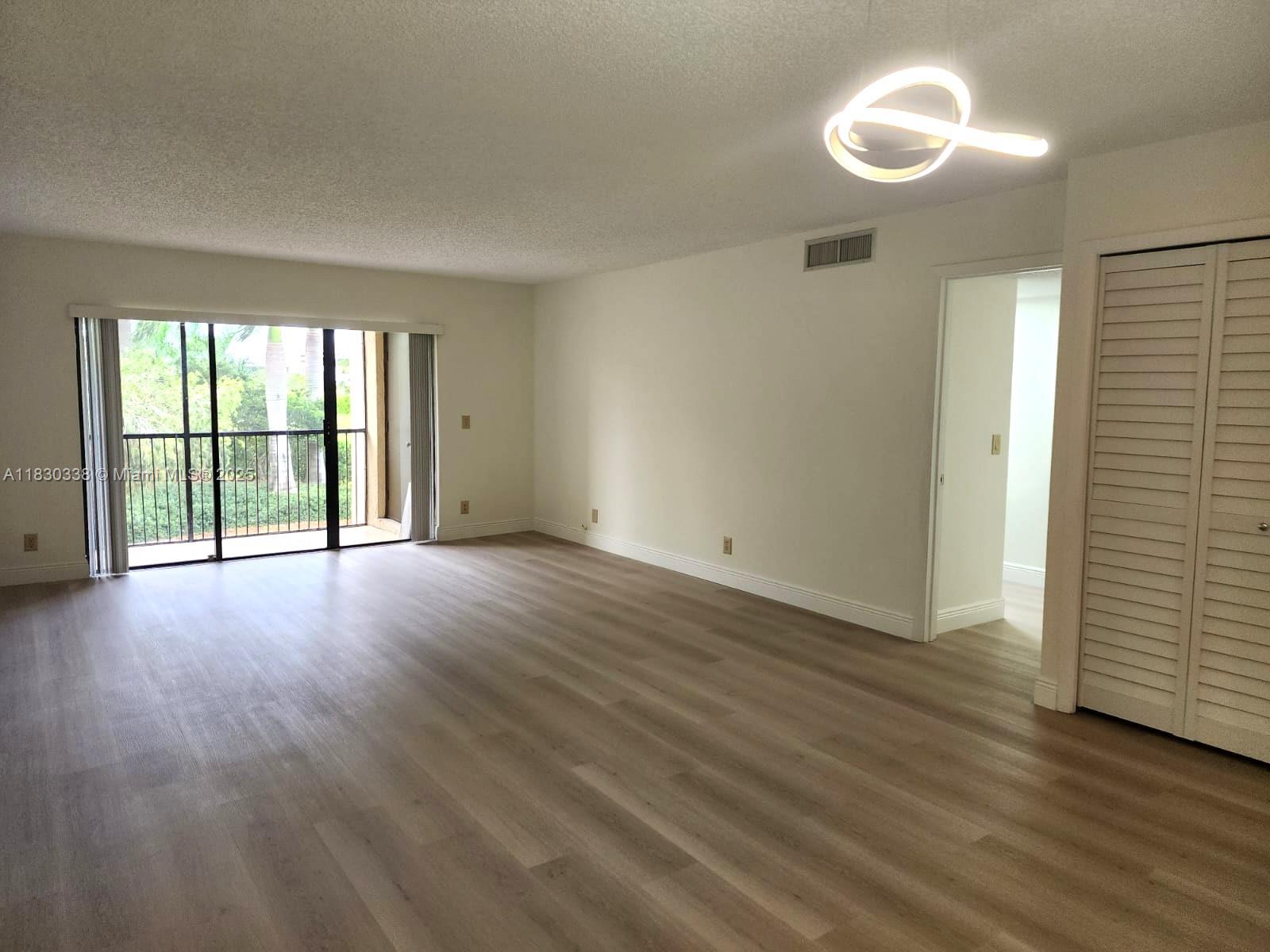 16491 Blatt Blvd #203, Weston, Florida image 3