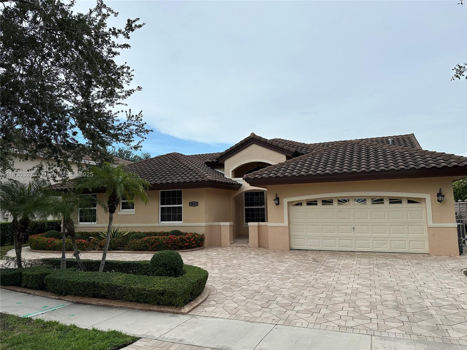 16021 NW 83rd Ave, Miami Lakes, Florida image 3