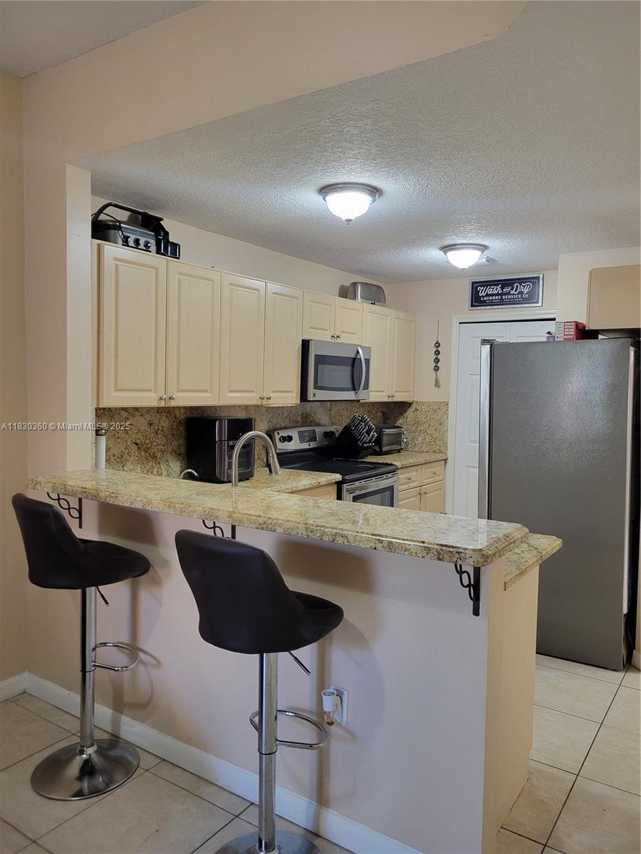 10653 SW 8th St #2407, Pembroke Pines, Florida image 10