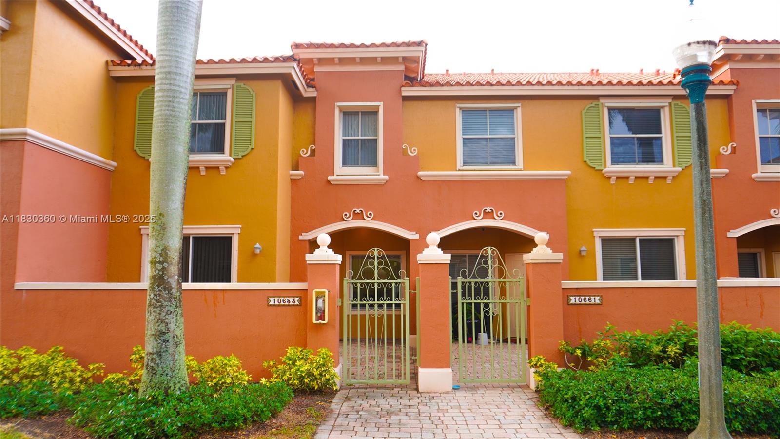 10653 SW 8th St #2407, Pembroke Pines, Florida image 2