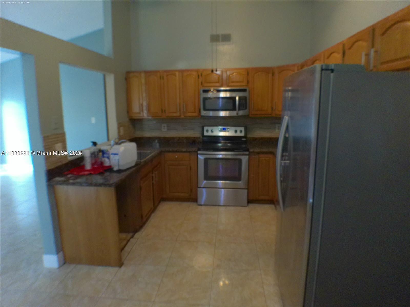 1490 SW 85th Ter, Pembroke Pines, Florida image 7