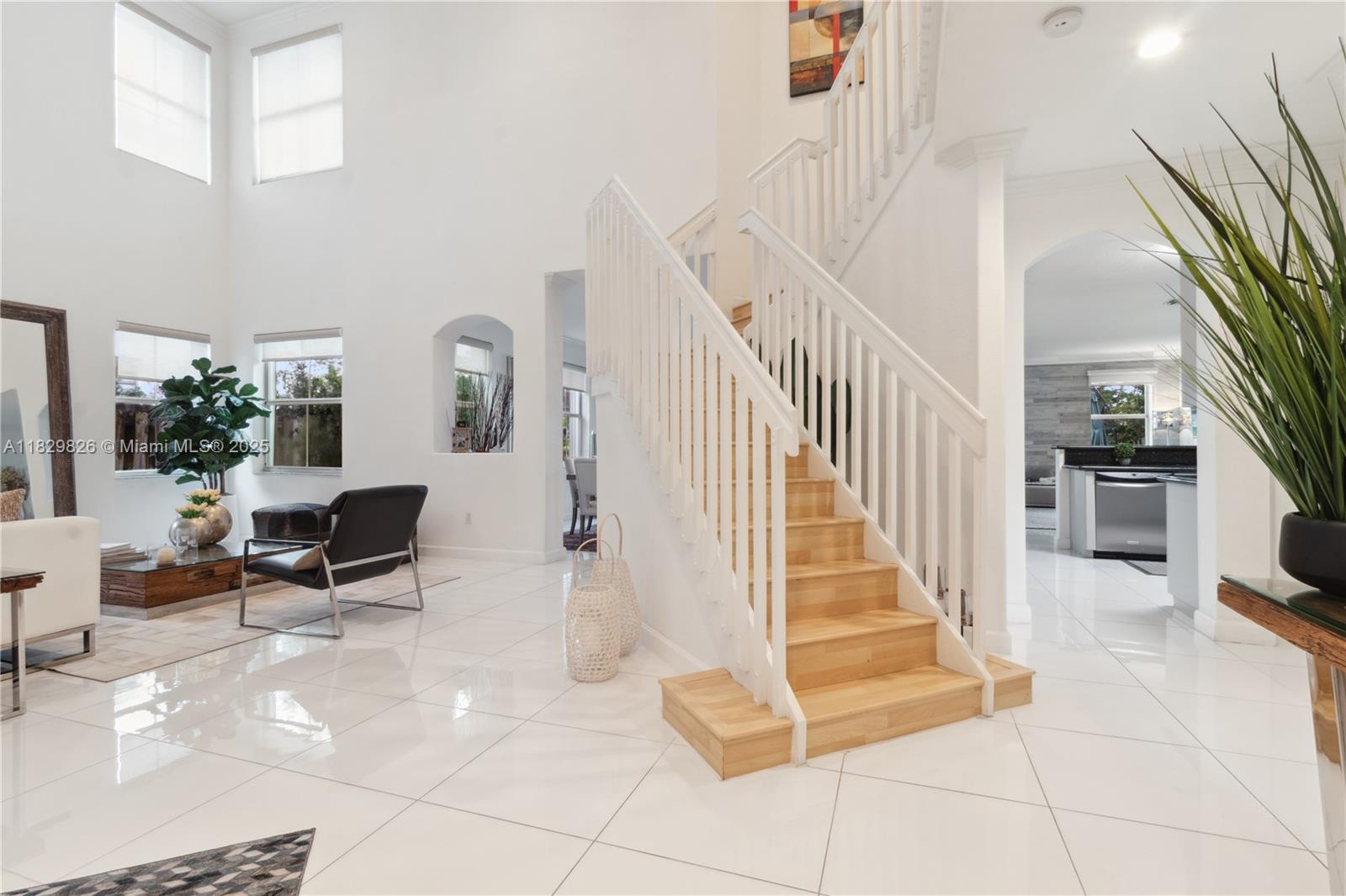 11257 NW 78th St, Doral, Florida image 2
