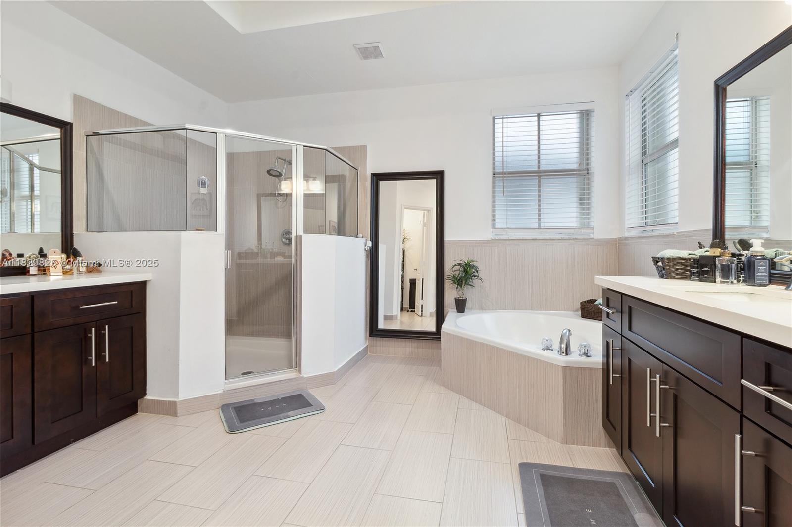 10101 SW 60th Ct, Pinecrest, Florida image 35