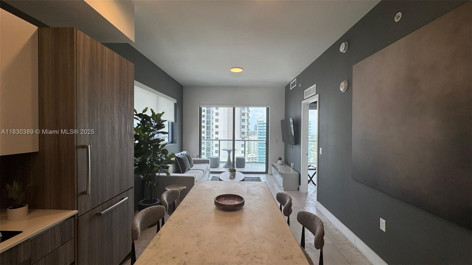 239 SW 9th St #1604, Miami, Florida image 4