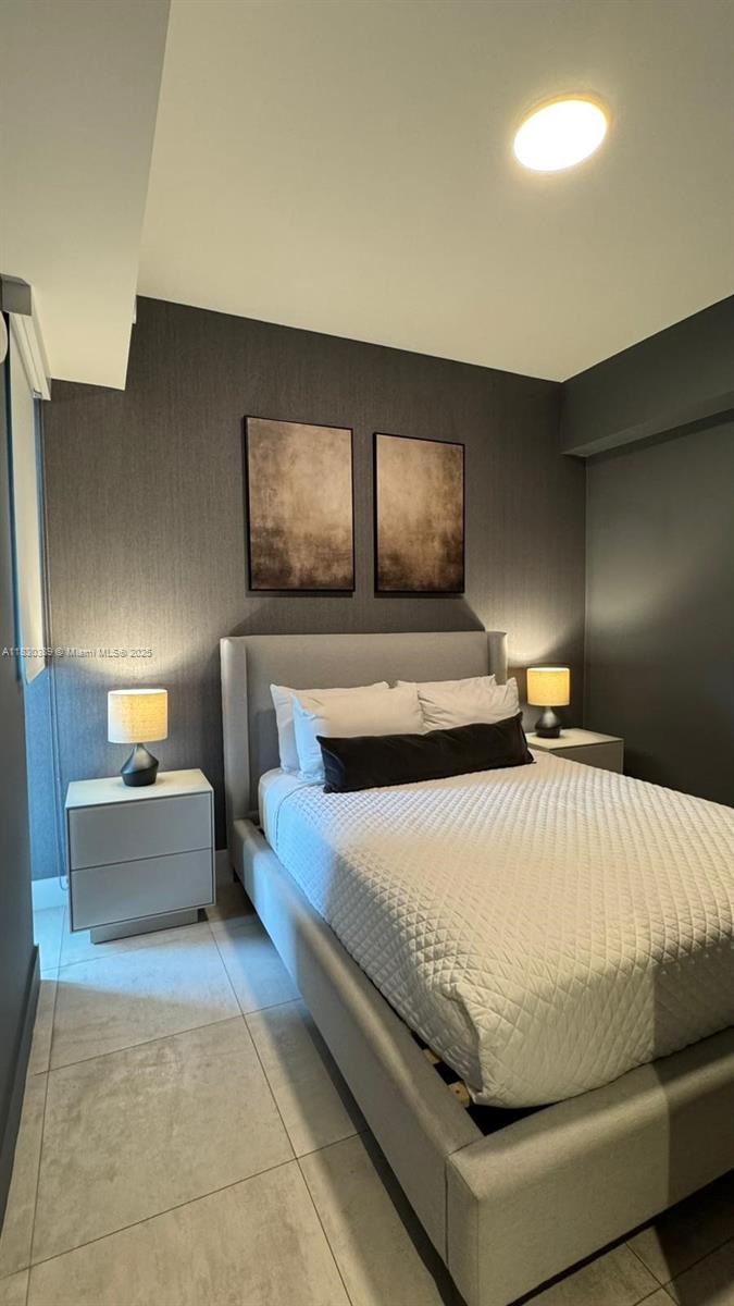 239 SW 9th St #1604, Miami, Florida image 7