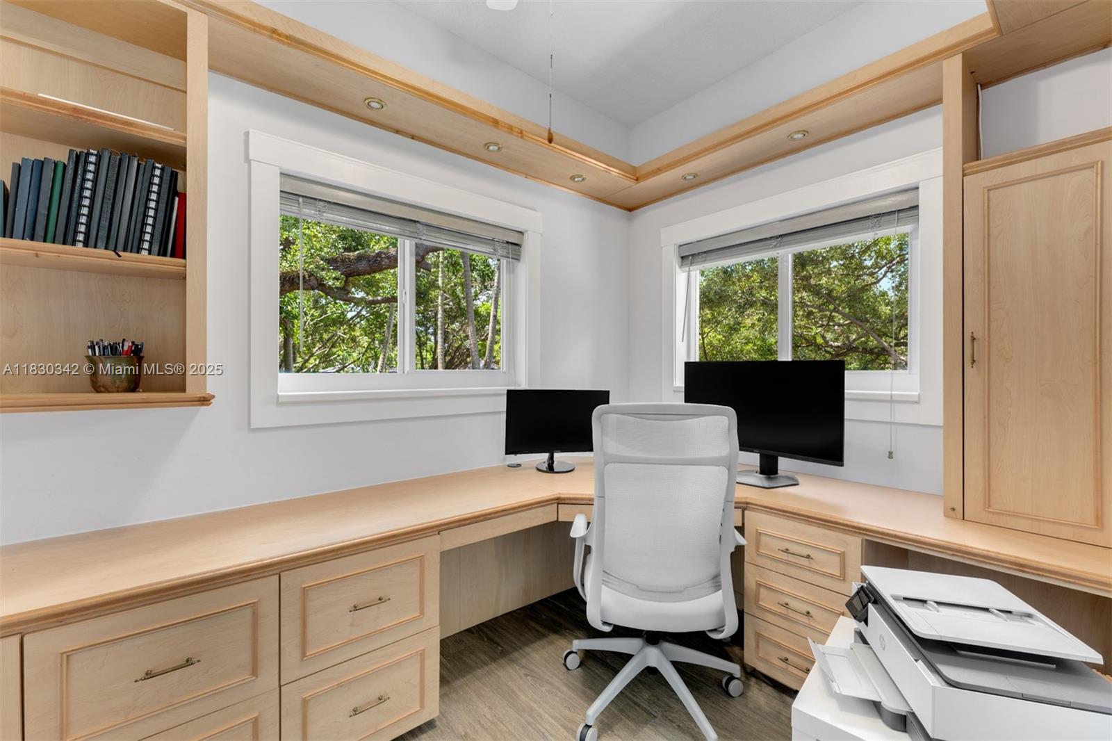 11401 SW 69th Ave, Pinecrest, Florida image 38