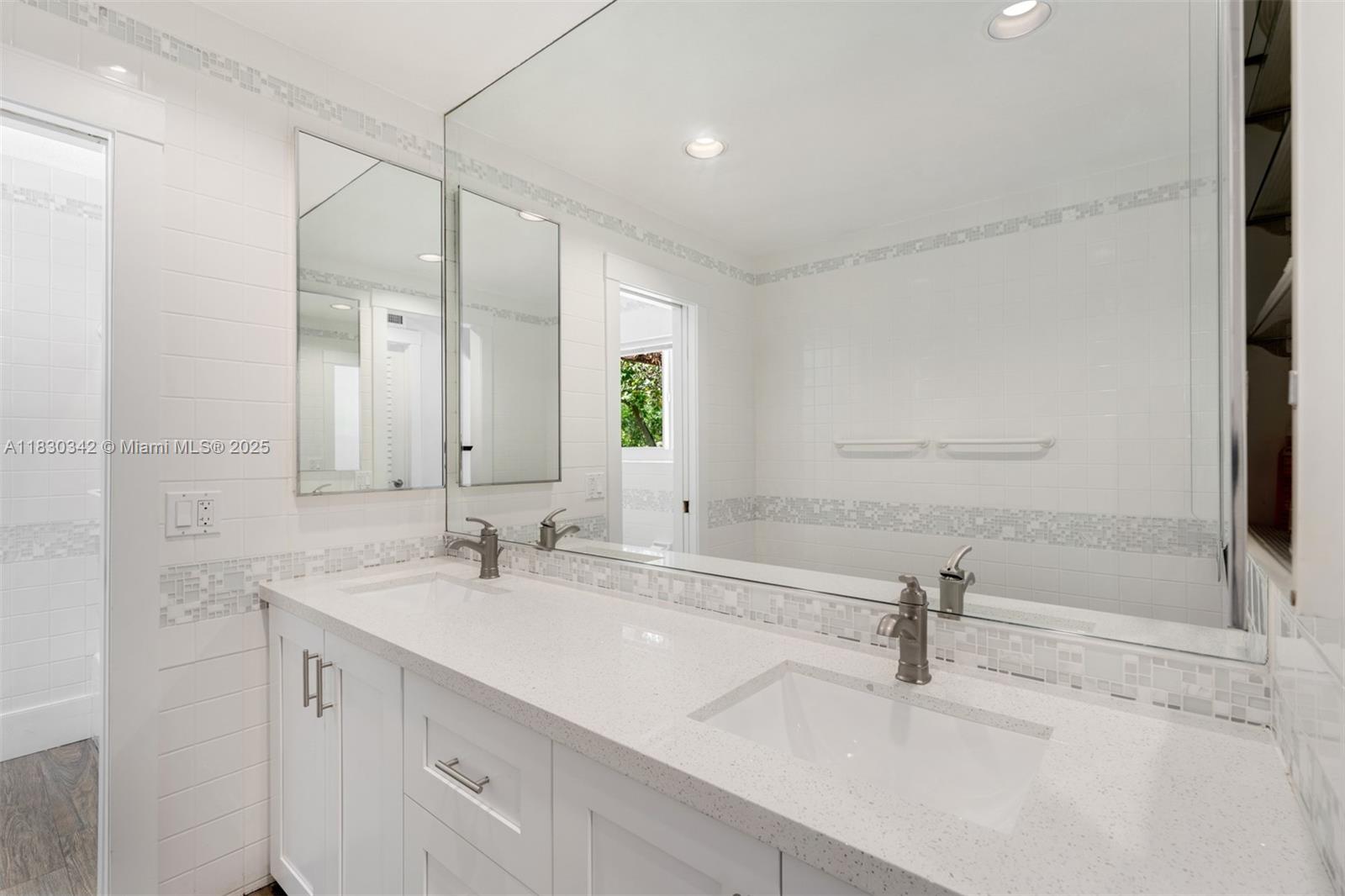 11401 SW 69th Ave, Pinecrest, Florida image 39