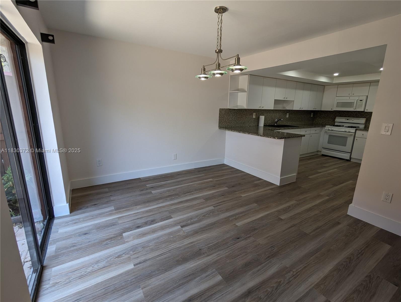 Property photo # 9