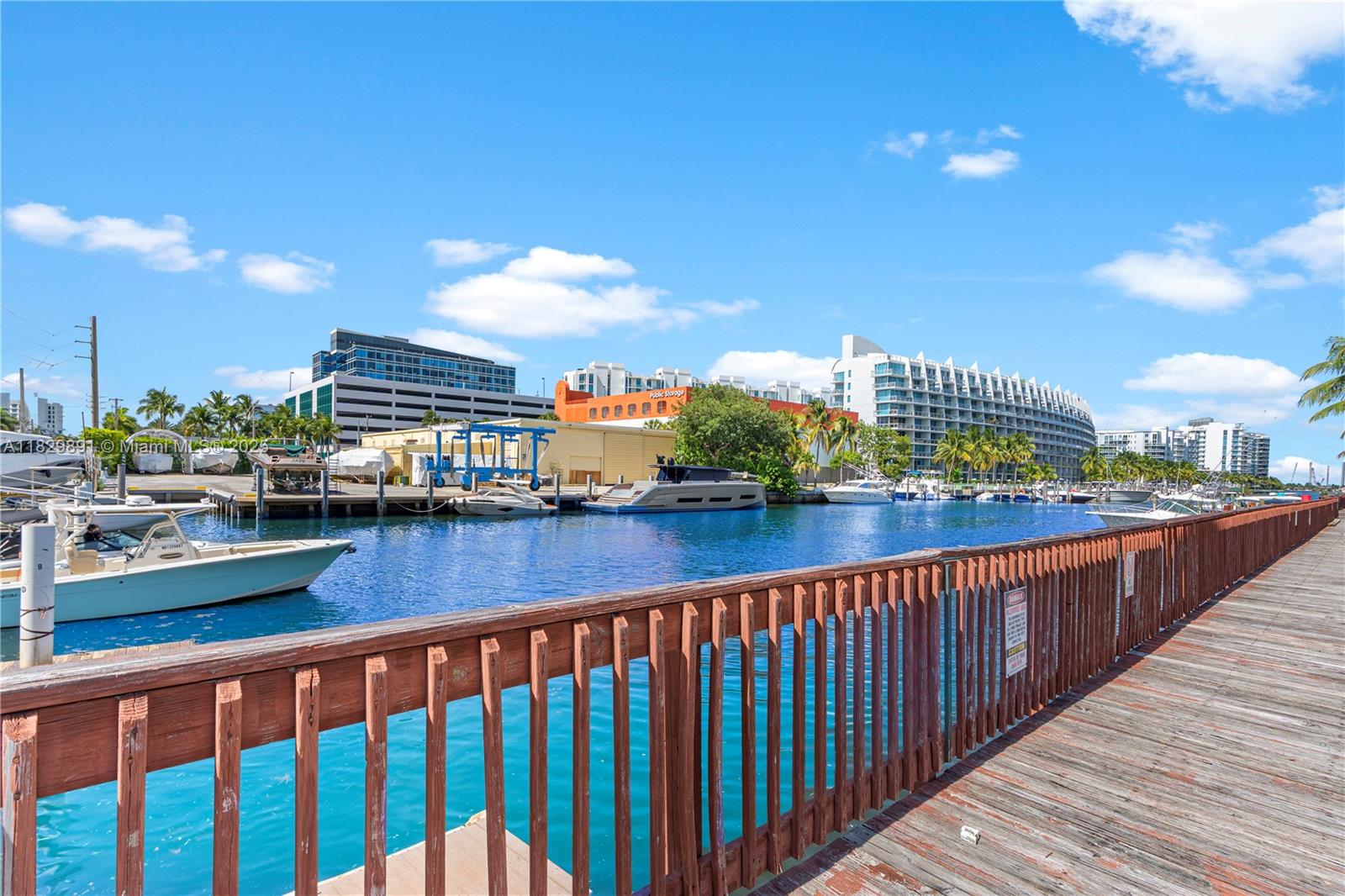 2811 NE 185th St #804, Aventura, Florida image 29