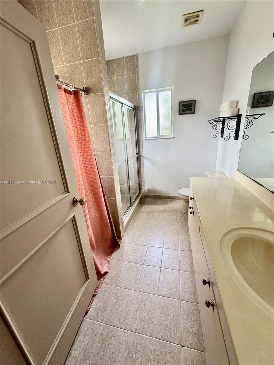 373 NE 35th Ave, Homestead, Florida image 9