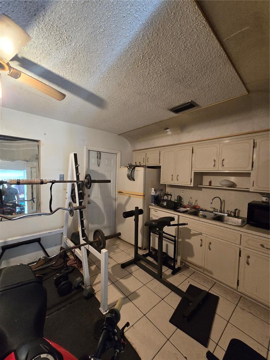 6510 Moseley St, Hollywood, Florida image 21