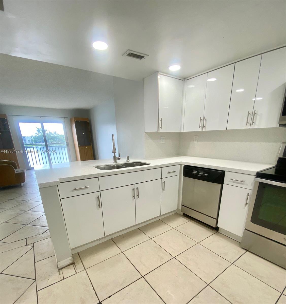 Property photo # 7