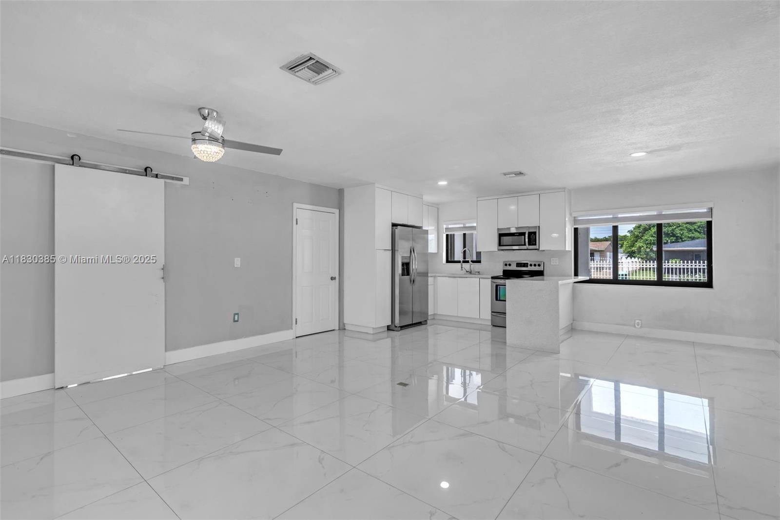 18030 NW 42nd Ct, Miami Gardens, Florida image 12