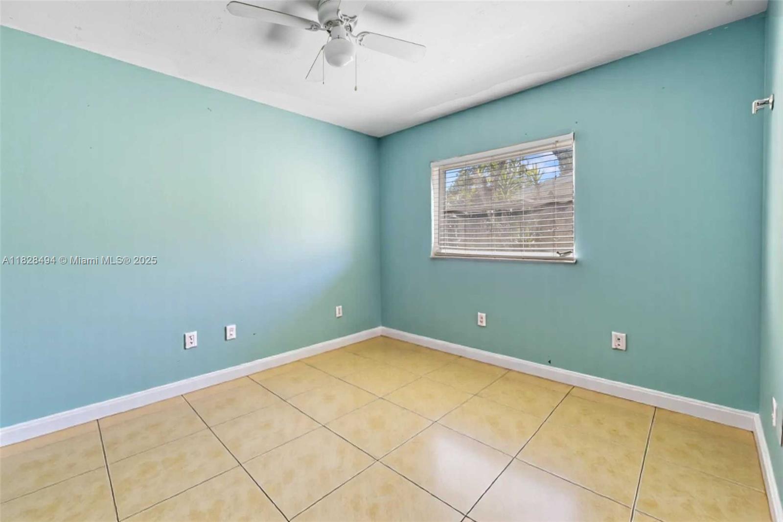 4960 SW 5th St, Margate, Florida image 12
