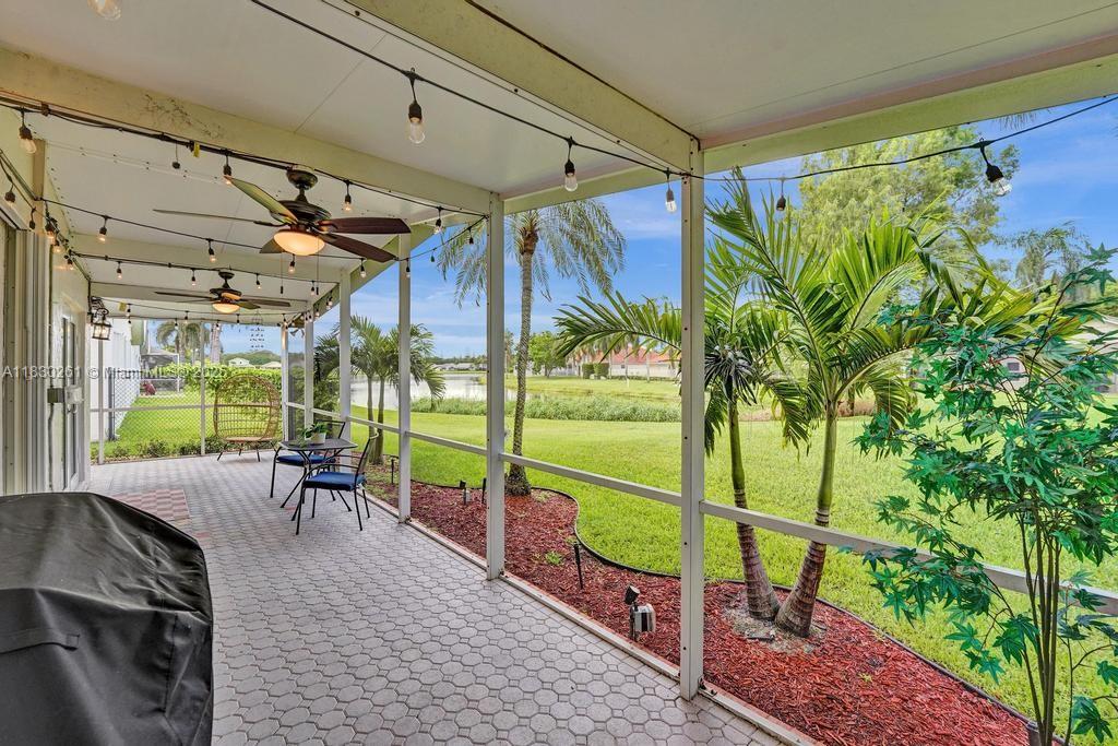 9010 N Lake Park Cir N, Davie, Florida image 38