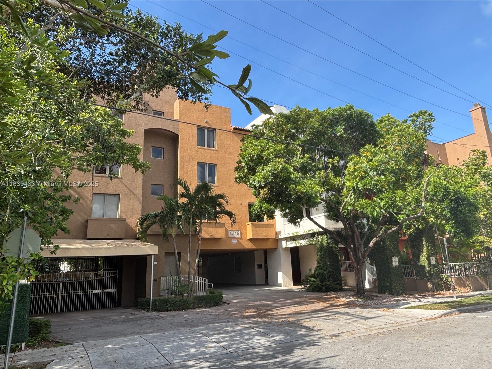 2630 SW 28th St #34, Miami, Florida image 1