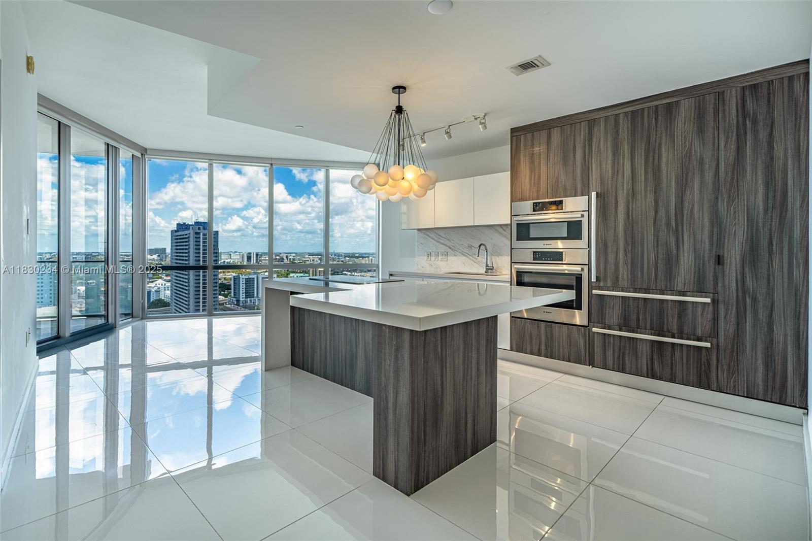 Condo for Rent in Miami, FL