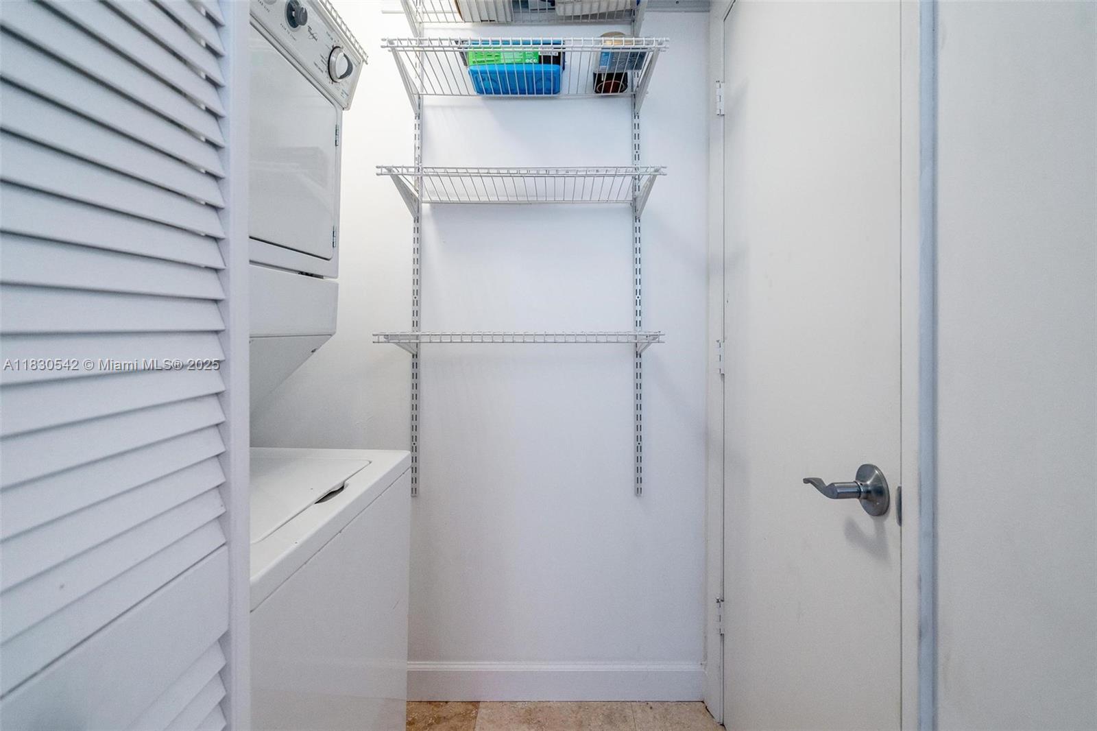 253 NE 2nd St #2608, Miami, Florida image 20