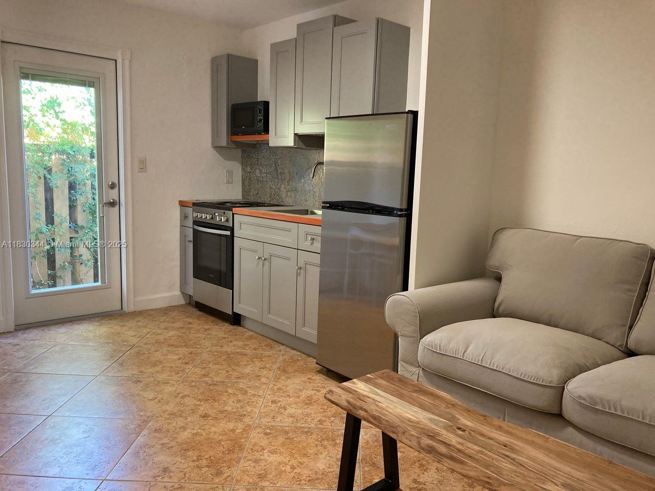 2519 Washington St, Hollywood, Florida image 18