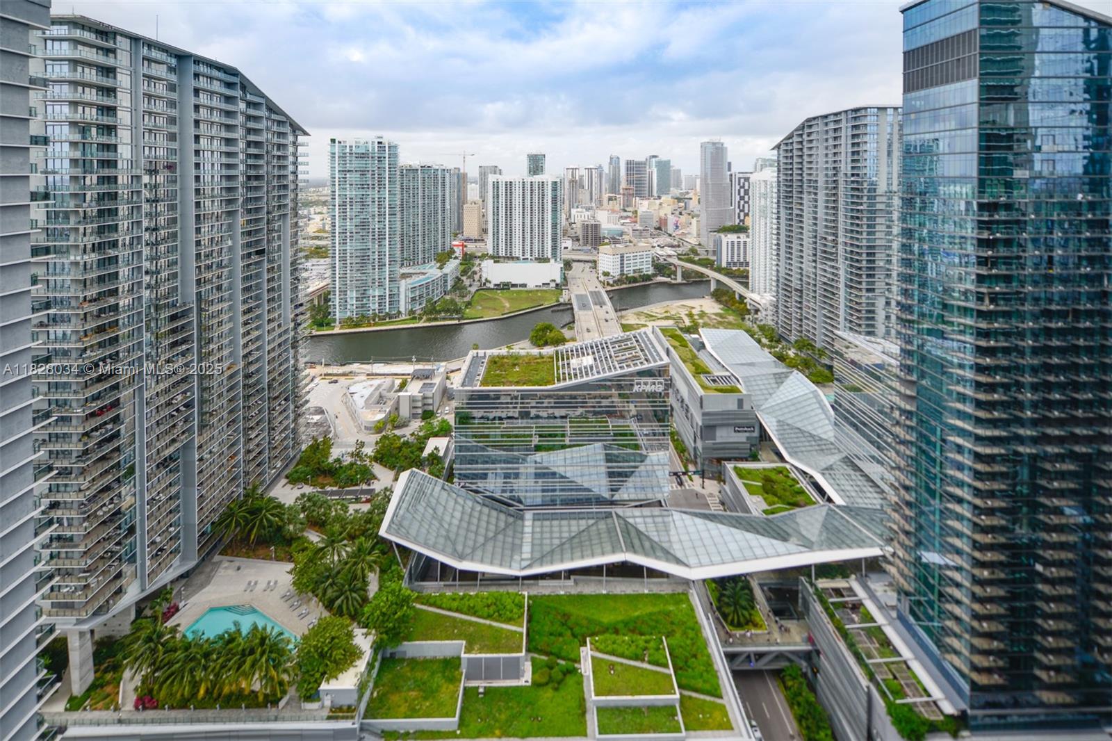 Condo for Rent in Miami, FL