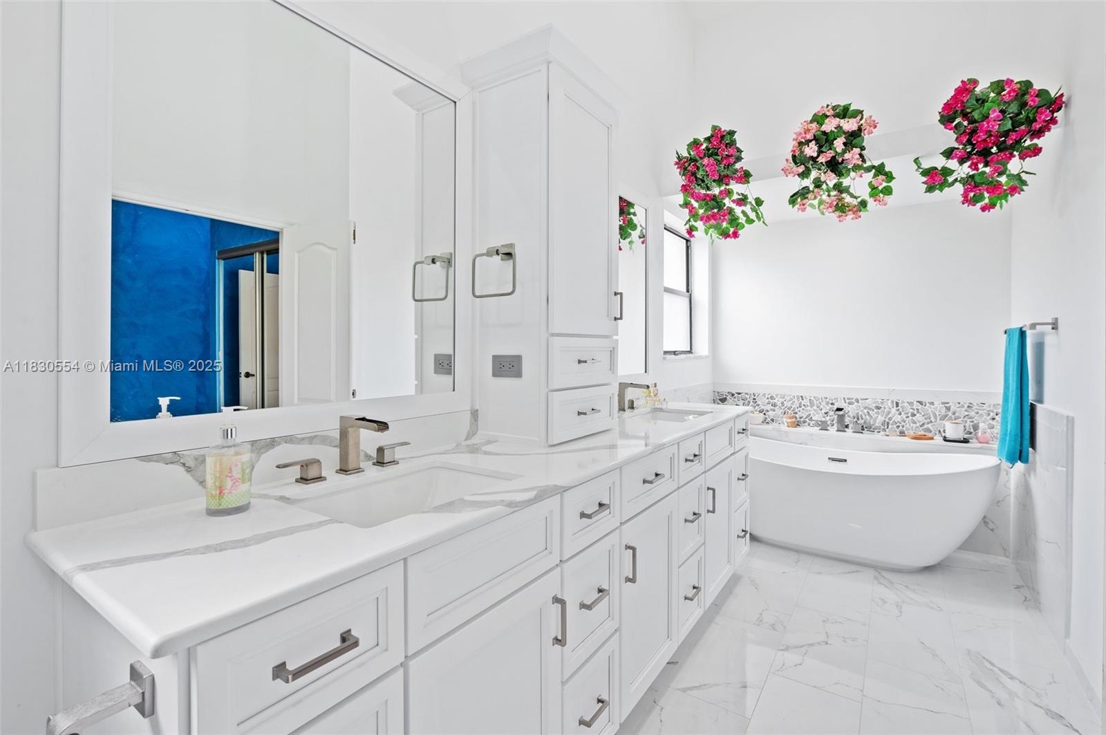 1200 Brickell Bay Dr #3923, Miami, Florida image 21