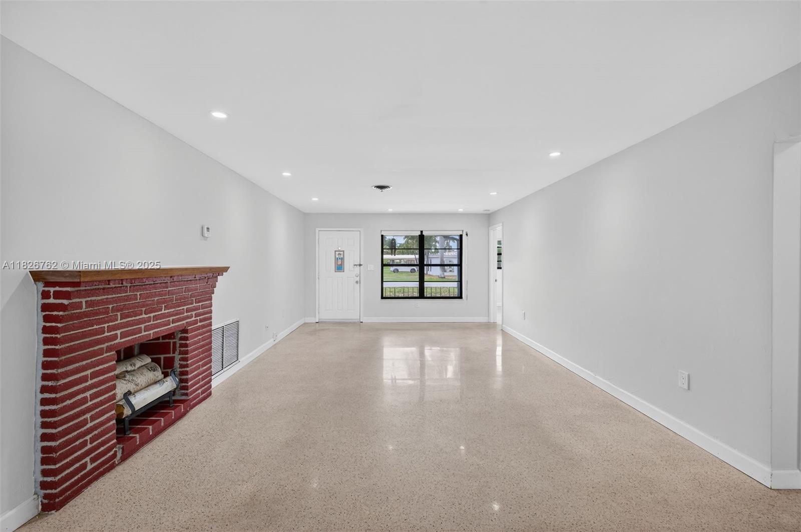 3202 Pierce St, Hollywood, Florida image 7