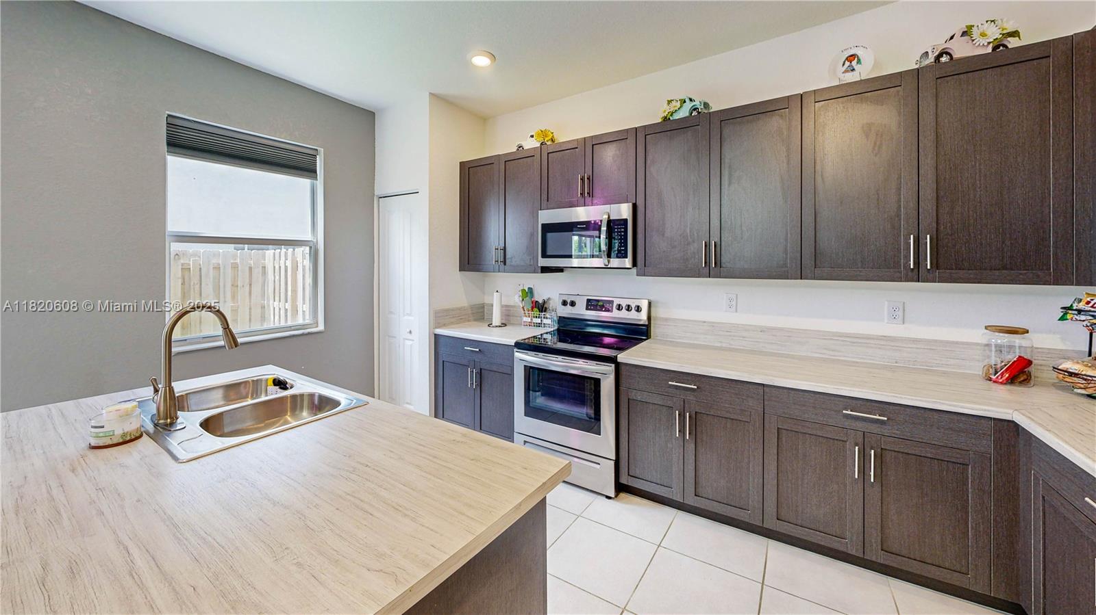 2647 SE 13th St, Homestead, Florida image 12