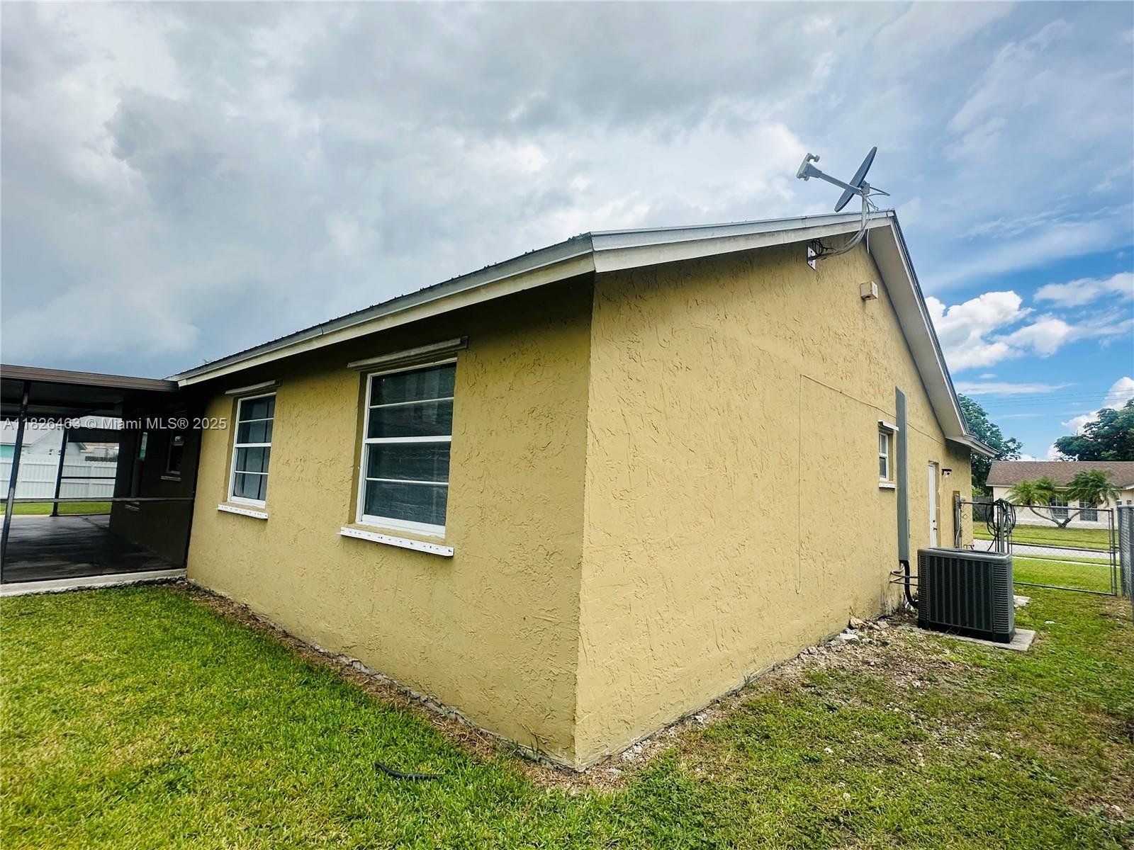 13840 SW 280th Ter, Homestead, Florida image 12
