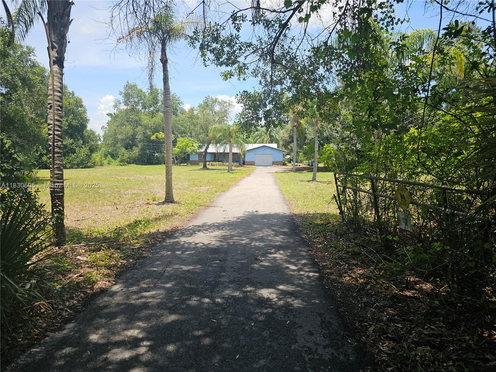 2050 Evans, La Belle, Florida image 1