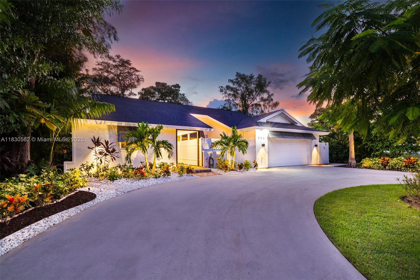 903 Bluebird, Naples, Florida image 2