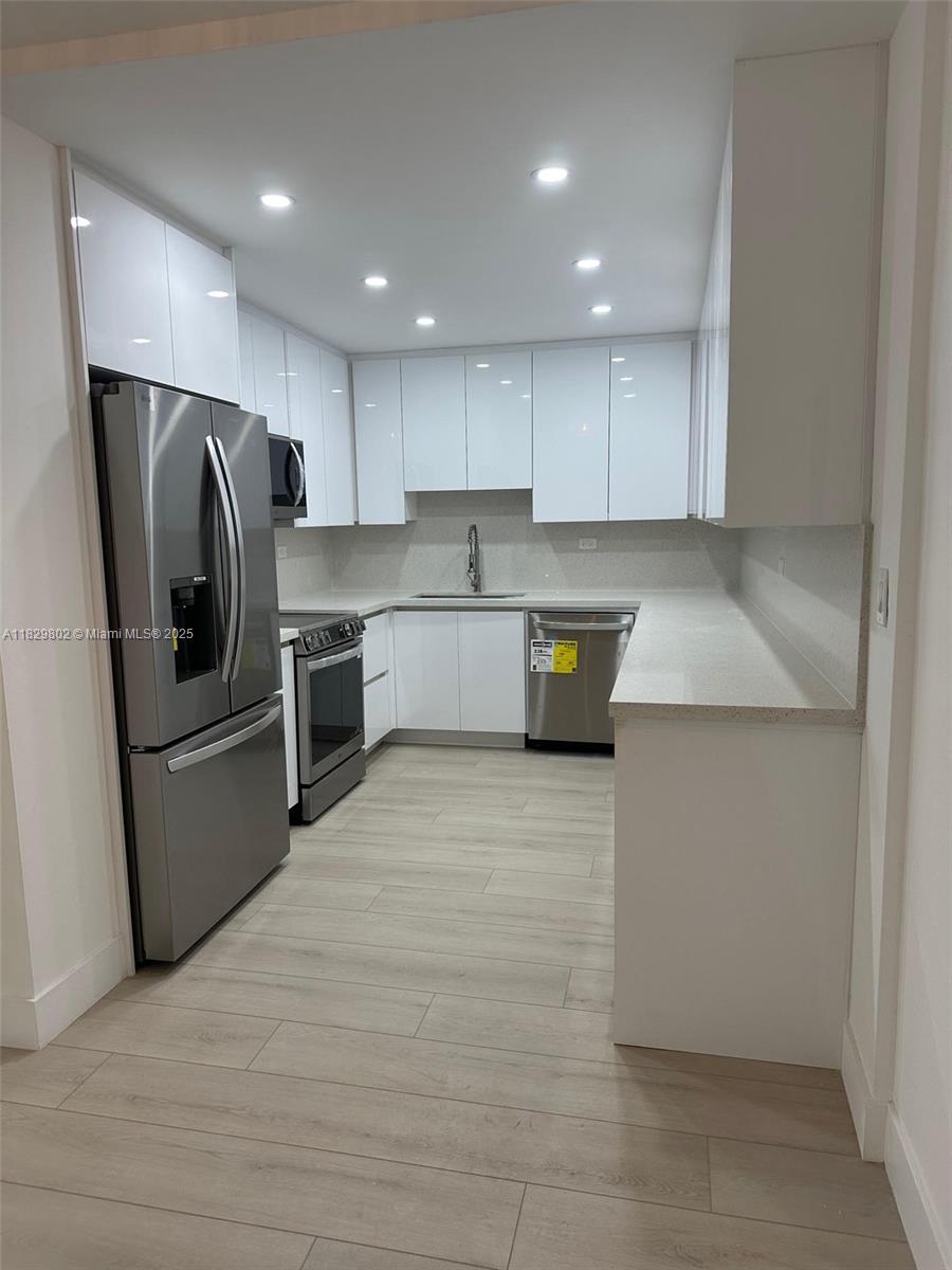 Property photo # 9