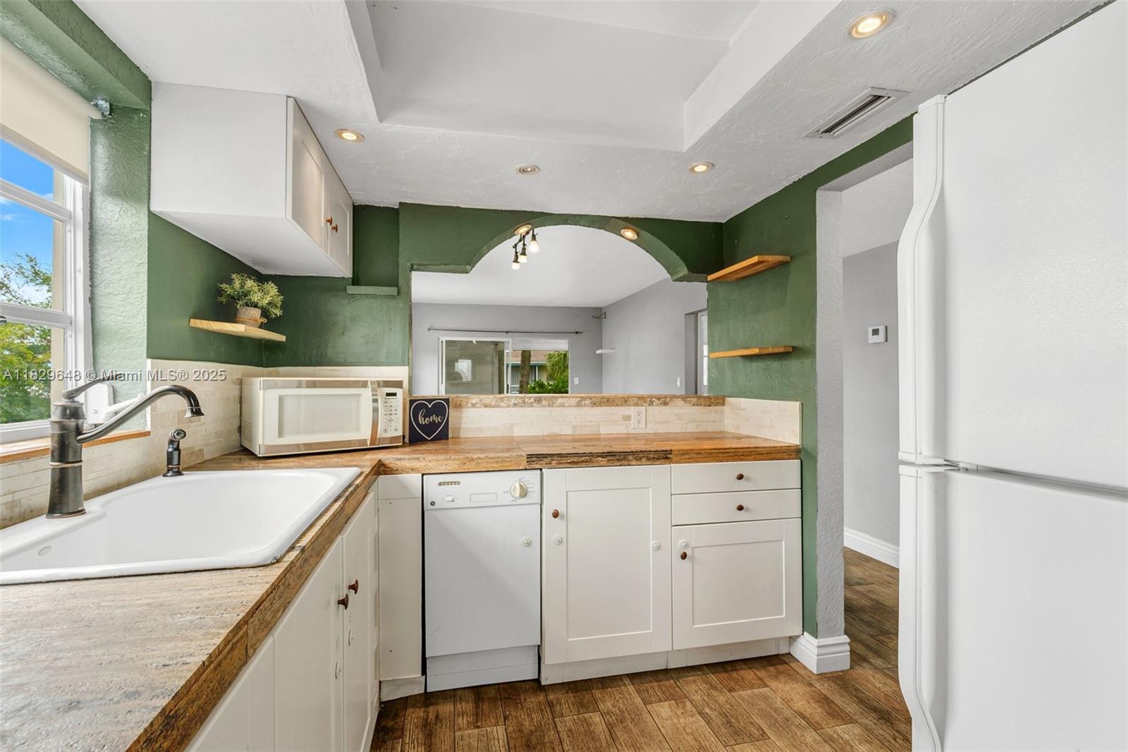 Property photo # 3