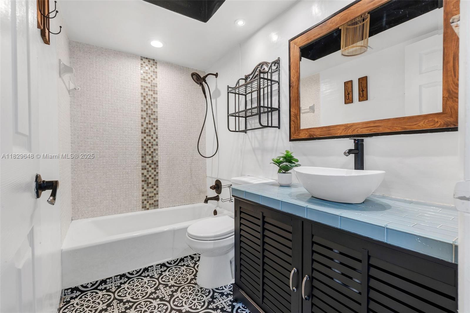 Property photo # 2