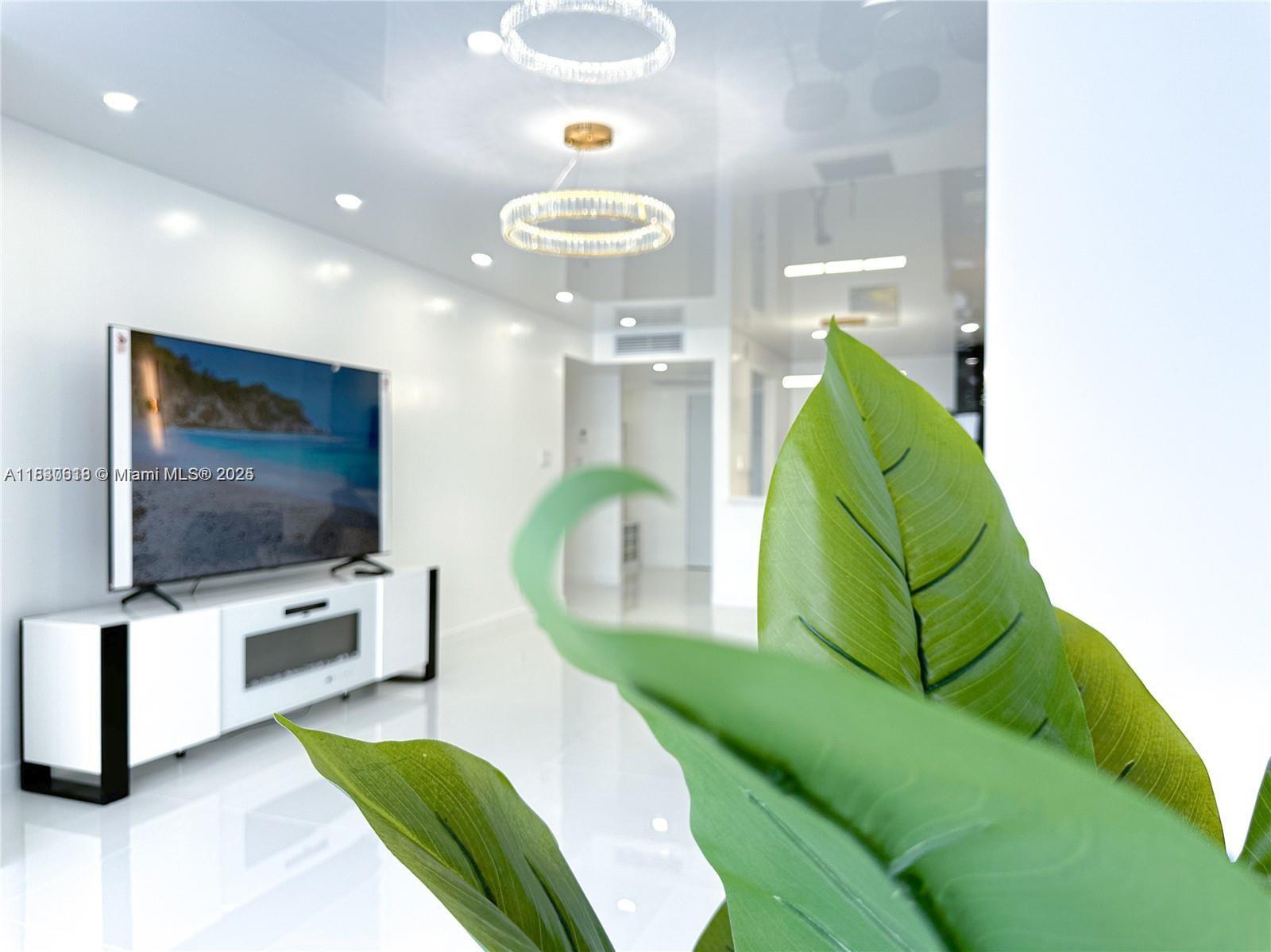 501 Three Islands Blvd #515, Hallandale Beach, Florida image 1