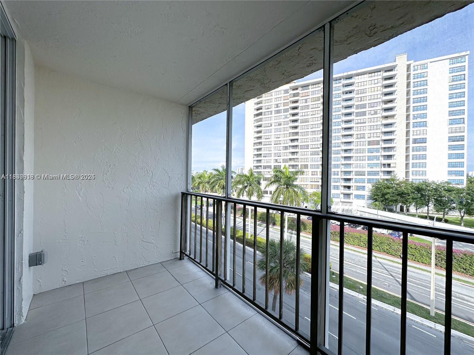501 Three Islands Blvd #515, Hallandale Beach, Florida image 12