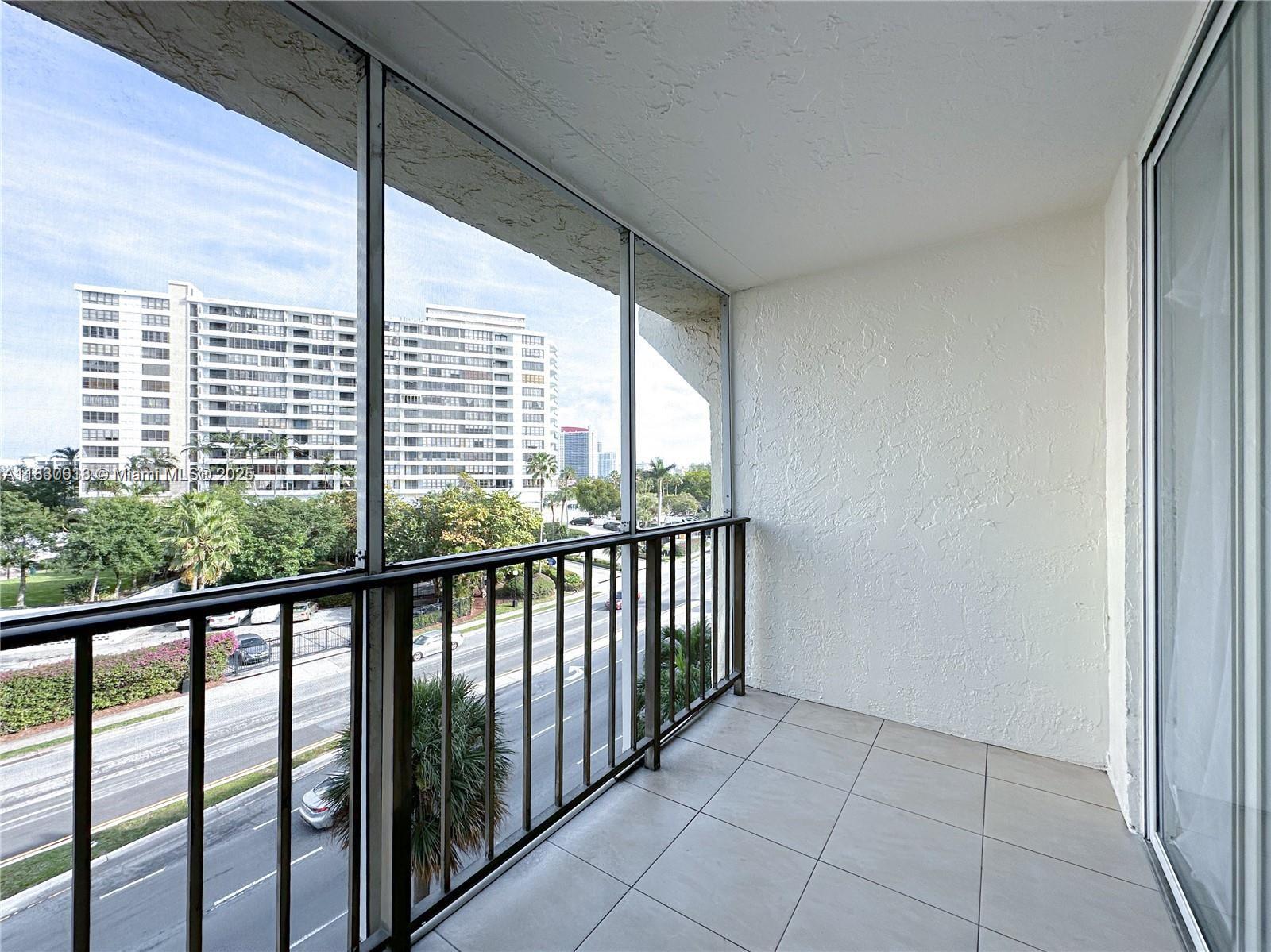 501 Three Islands Blvd #515, Hallandale Beach, Florida image 13