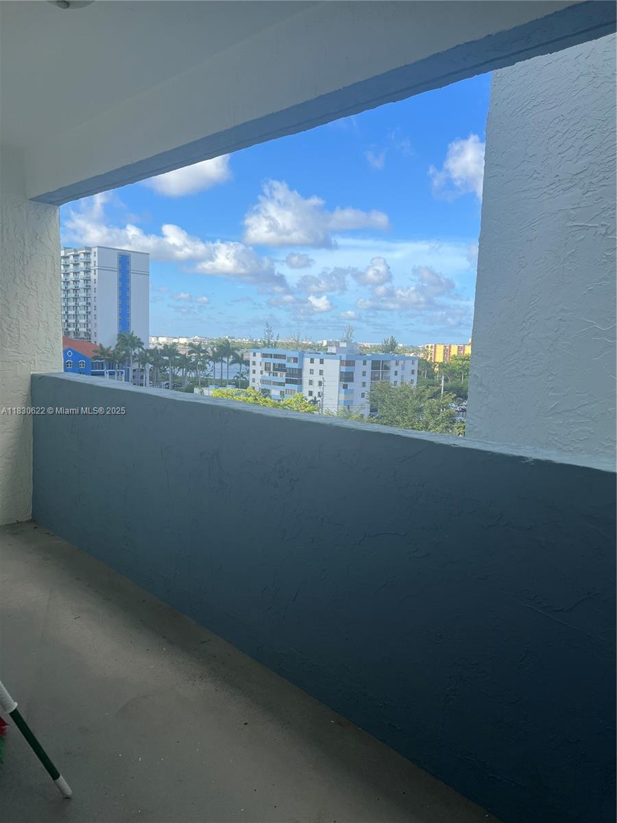 5050 NW 7th St #709, Miami, Florida image 11