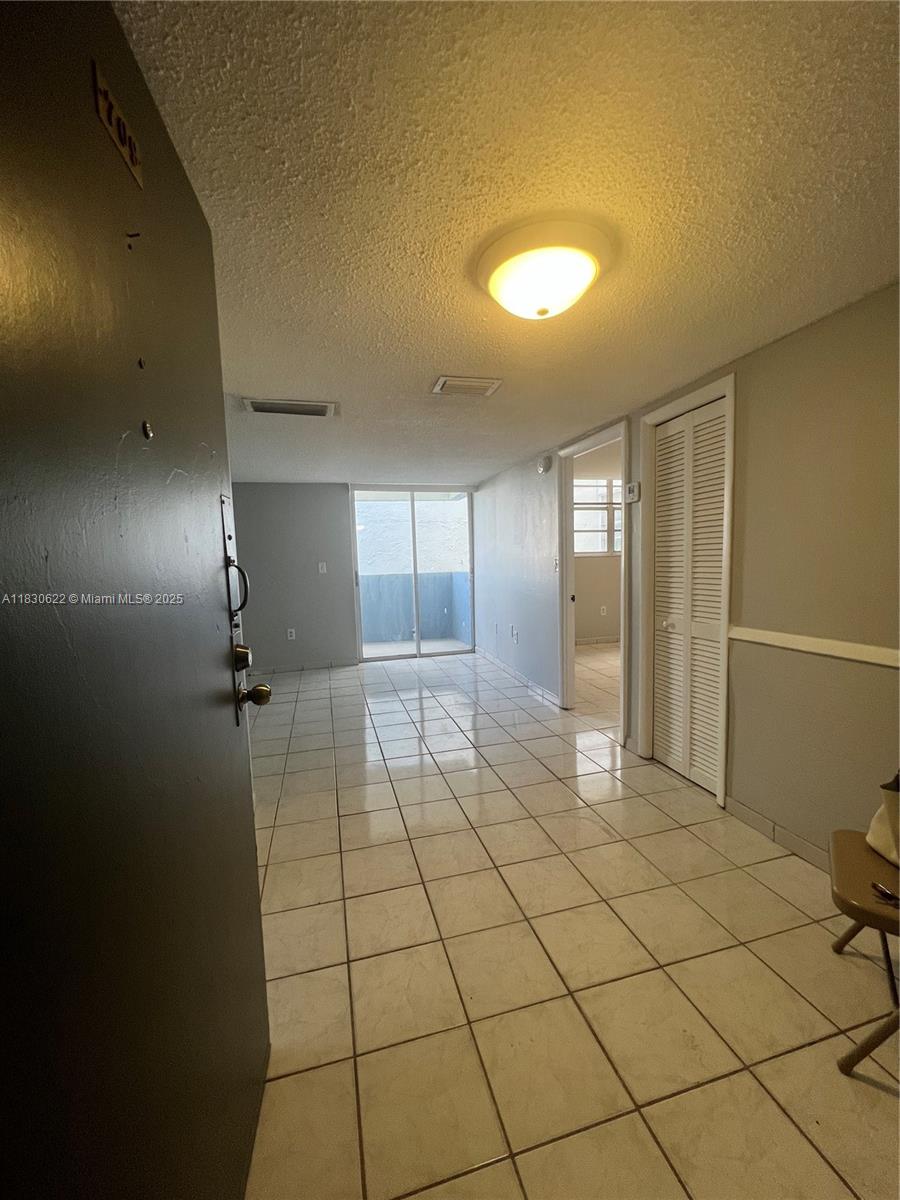5050 NW 7th St #709, Miami, Florida image 5