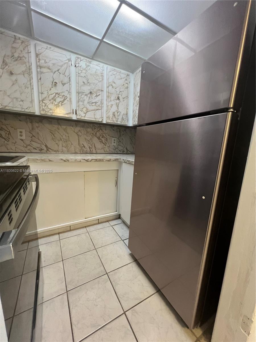 5050 NW 7th St #709, Miami, Florida image 7