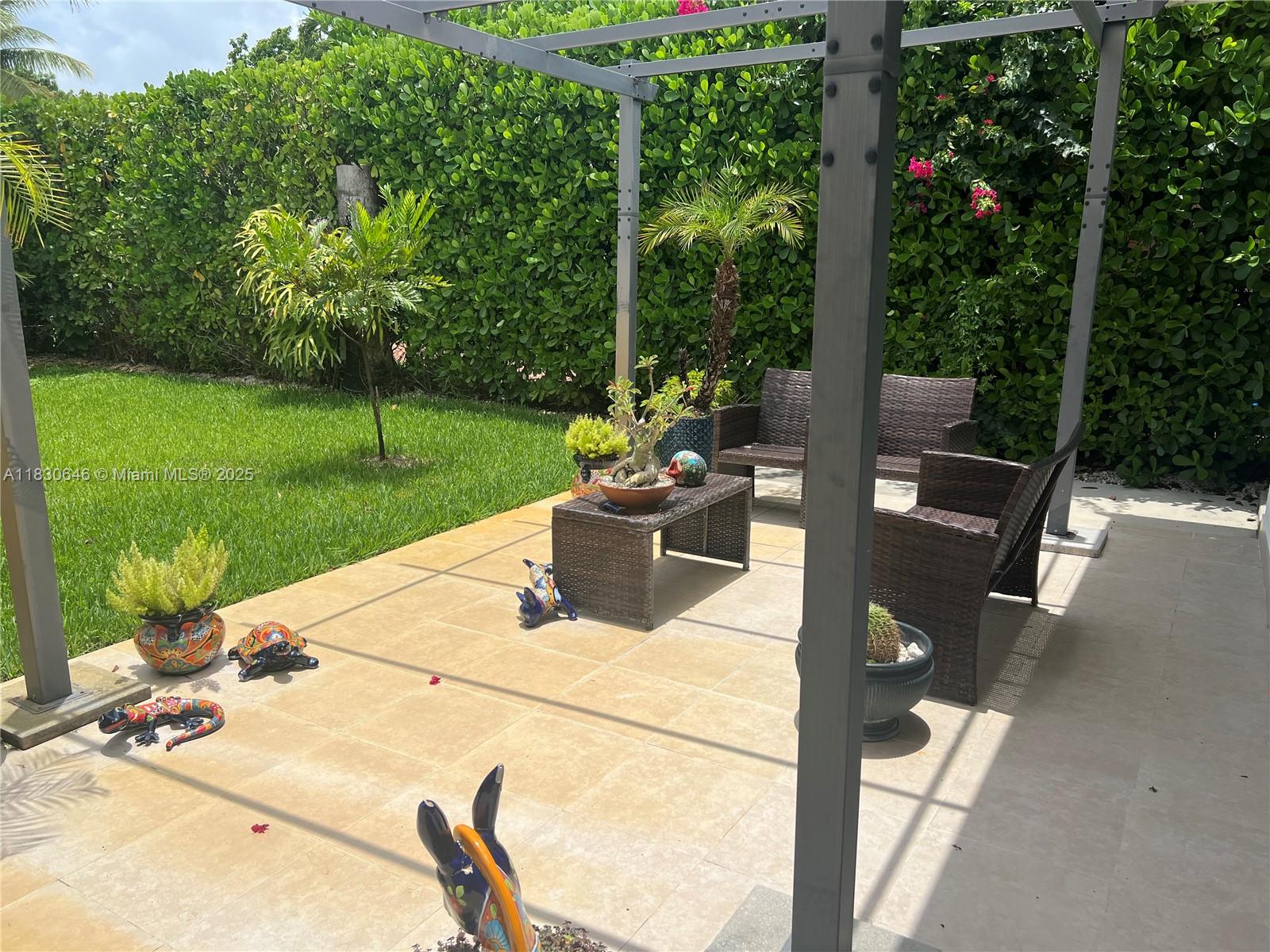 323 NW 105th St, Miami, Florida image 7