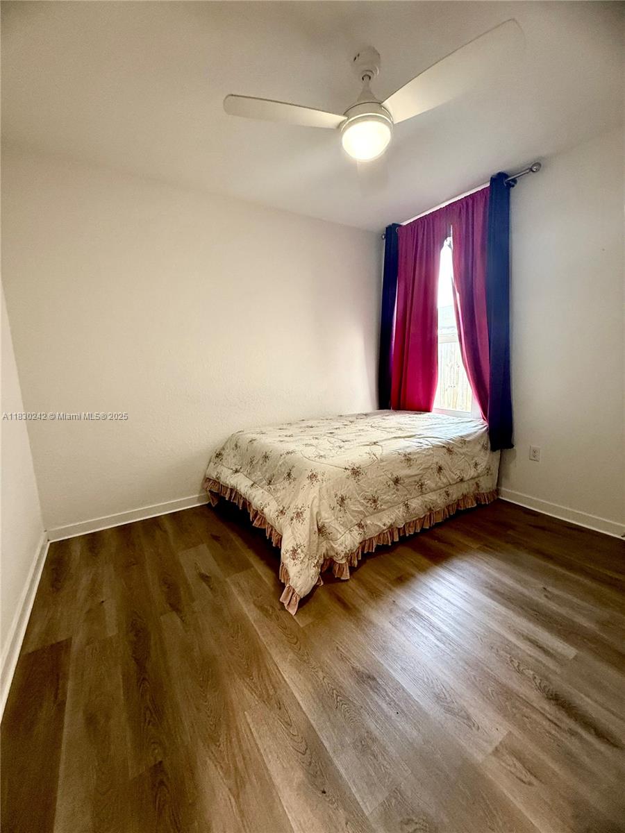 Residential, Florida City, Florida image 13