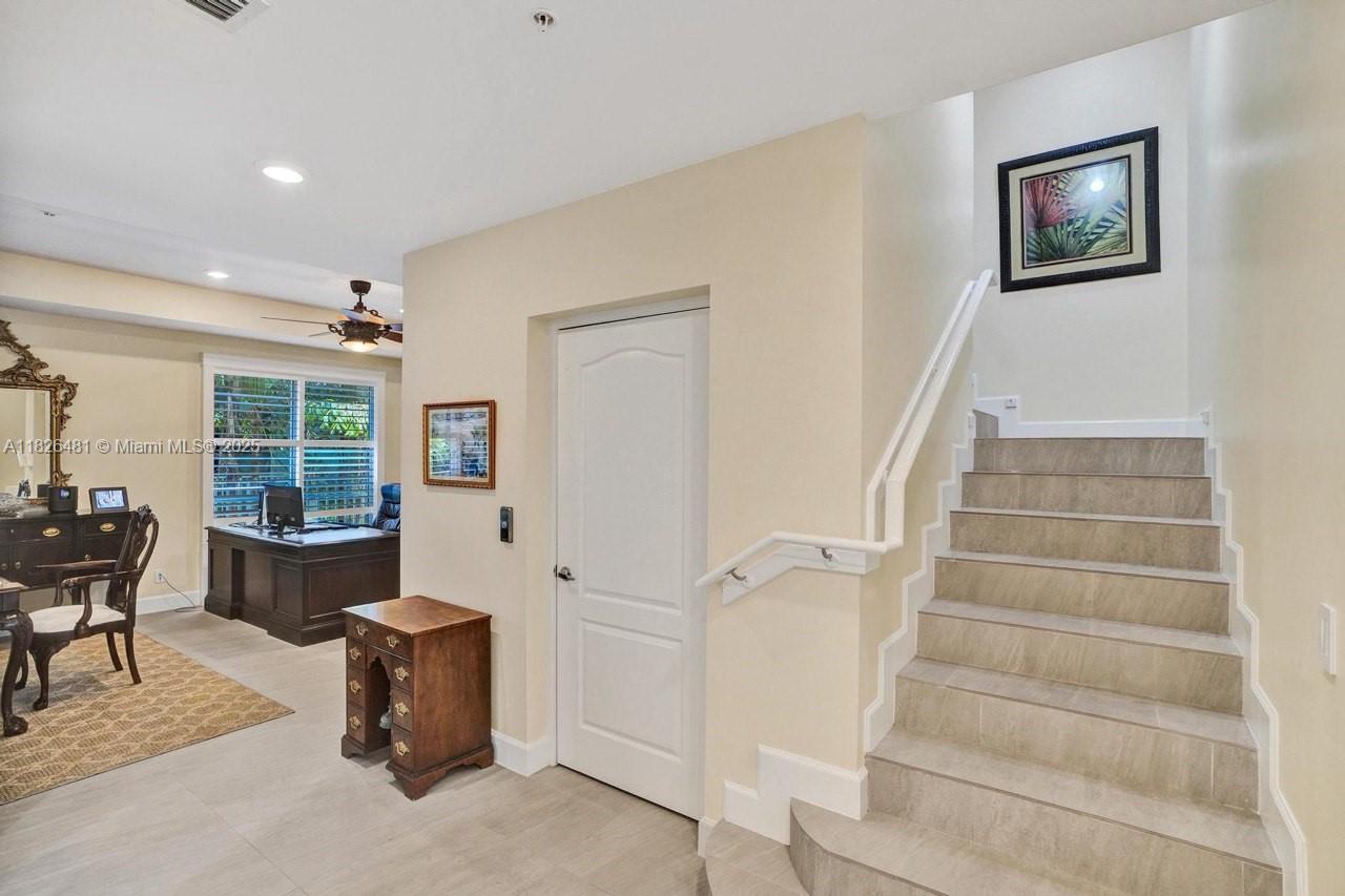 346 N Elm St #A-10, Hollywood, Florida image 25