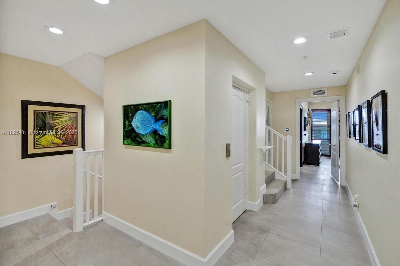346 N Elm St #A-10, Hollywood, Florida image 26