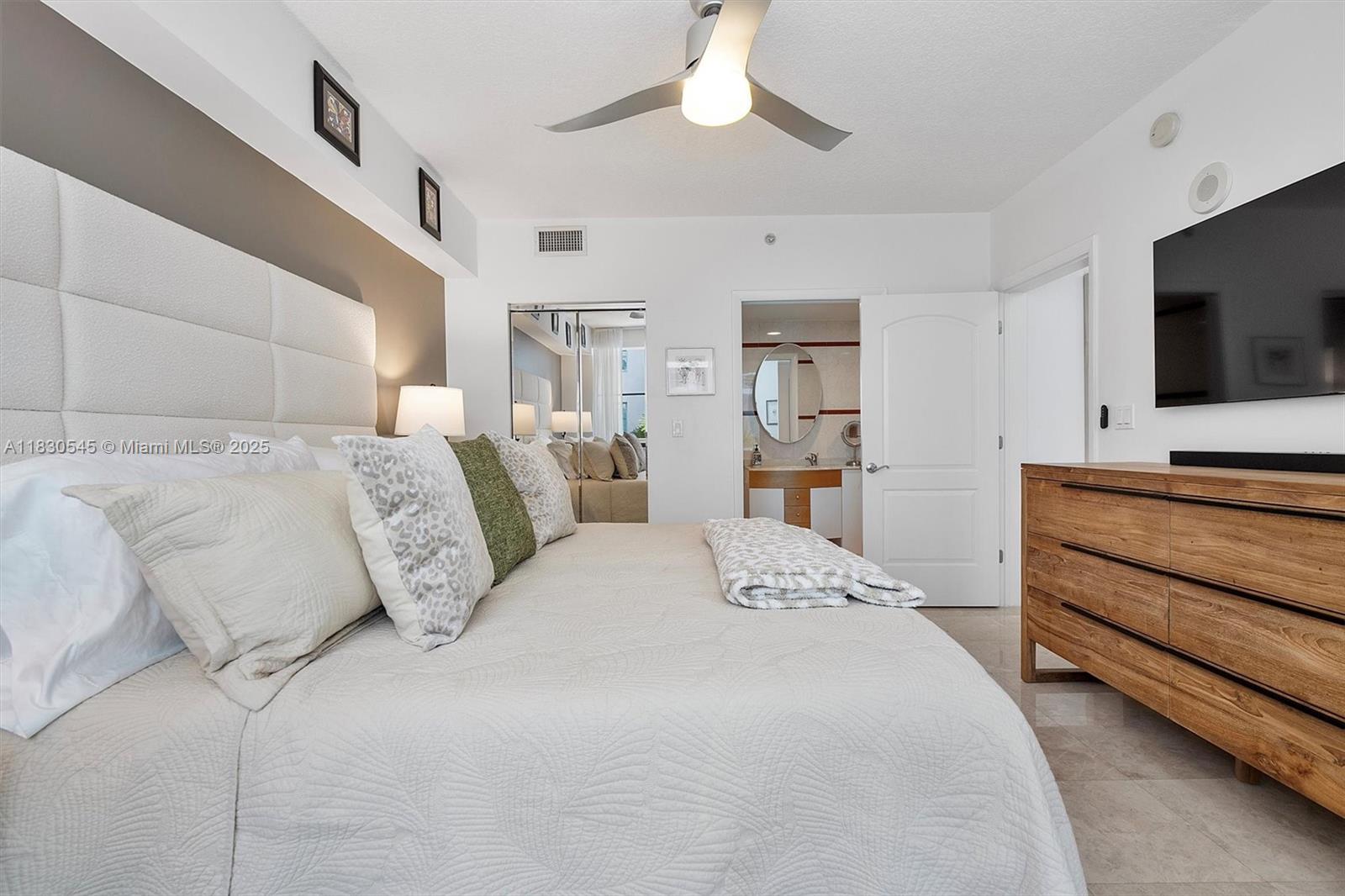 110 Washington Ave #1608, Miami Beach, Florida image 12