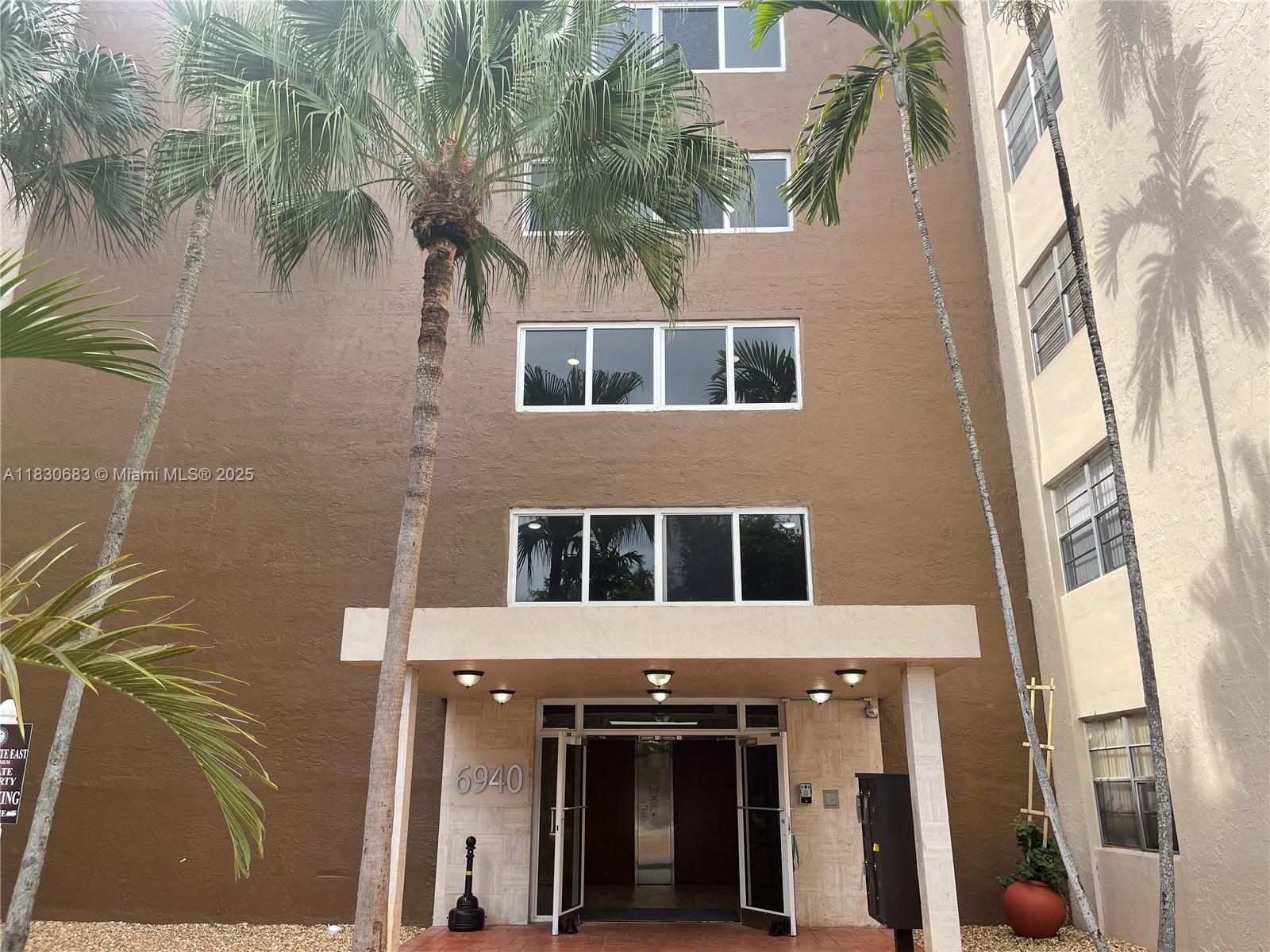 6940 Miami Gardens Dr #1-329, Hialeah, Florida image 1
