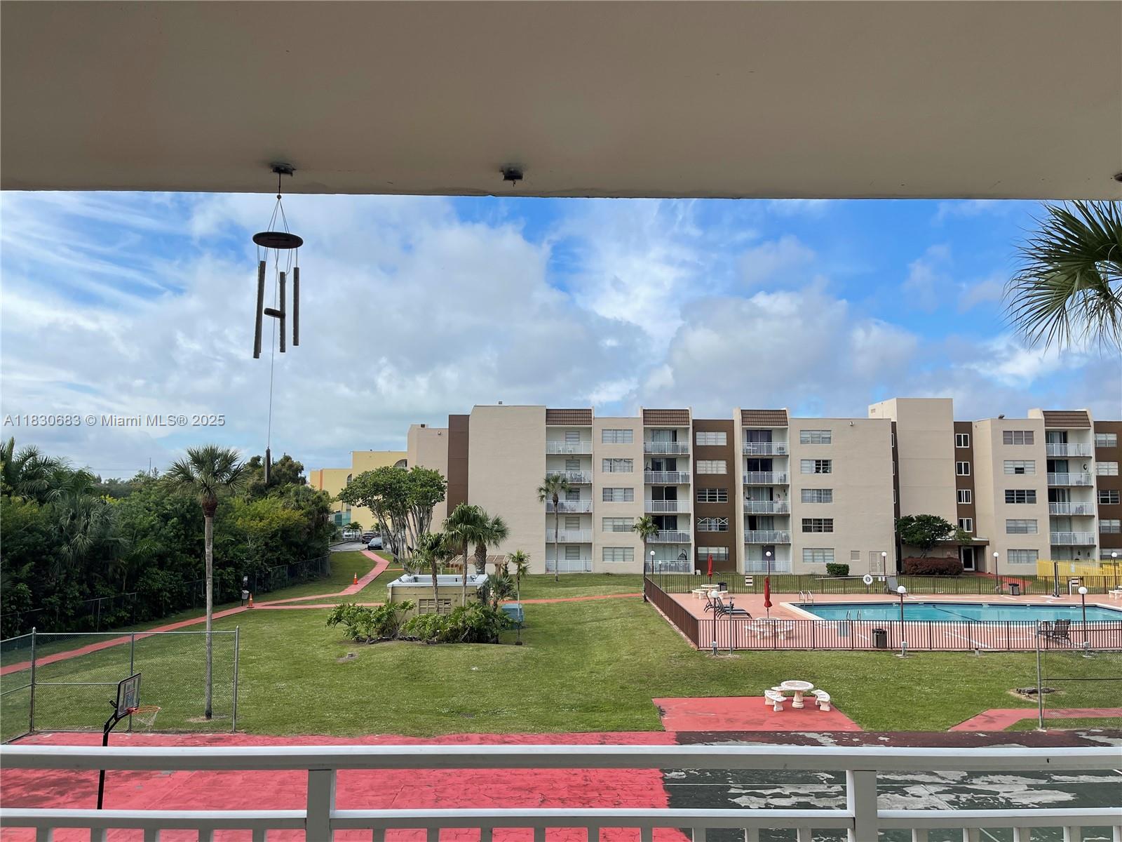 6940 Miami Gardens Dr #1-329, Hialeah, Florida image 11