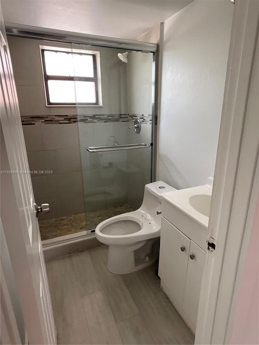 2775 W 62nd St #207, Hialeah, Florida image 10